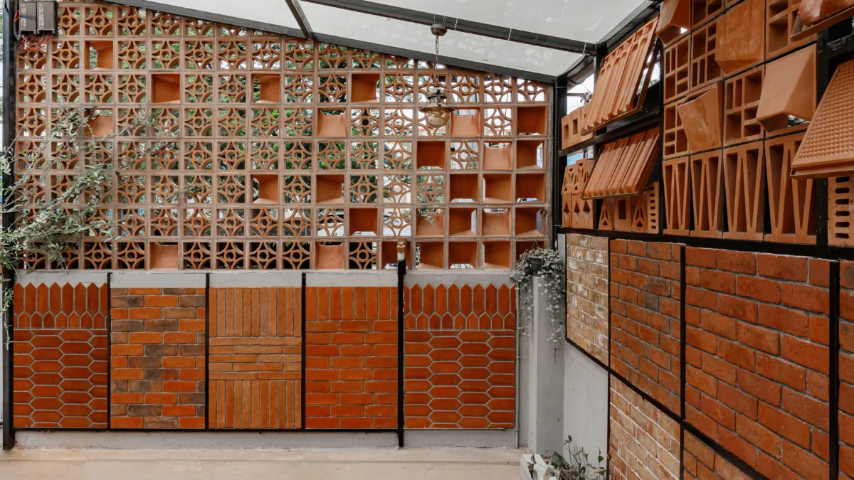 Clay Brick Tile Manufacturers in Punjab
