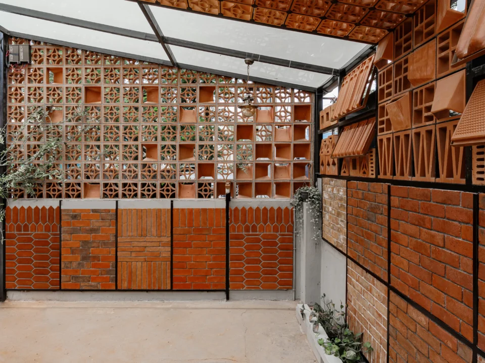 Clay Brick Tile Manufacturers in Punjab